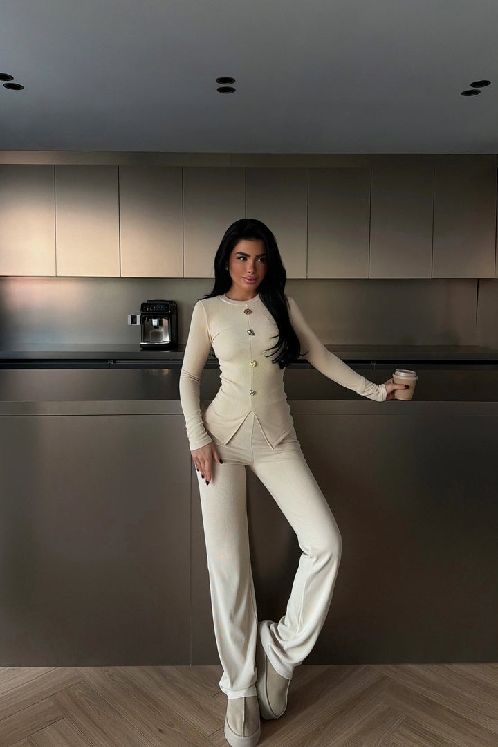 EYY Women Cream Zylan Suit - Barreiro