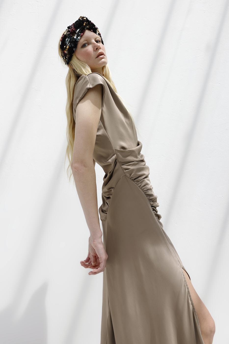BSL Women Satin Midi Dress with Plunging Neck - San José del Rincón Centro