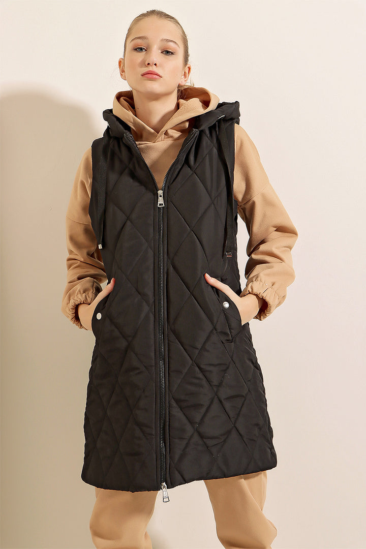 BGD Women Hooded Long Puffer Vest - Plain Black - Castelldefels