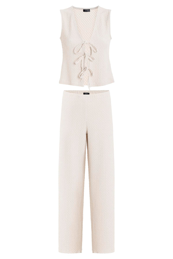 ANT Antioch Ecru Set with Detailed Texture for Women - Chelsea