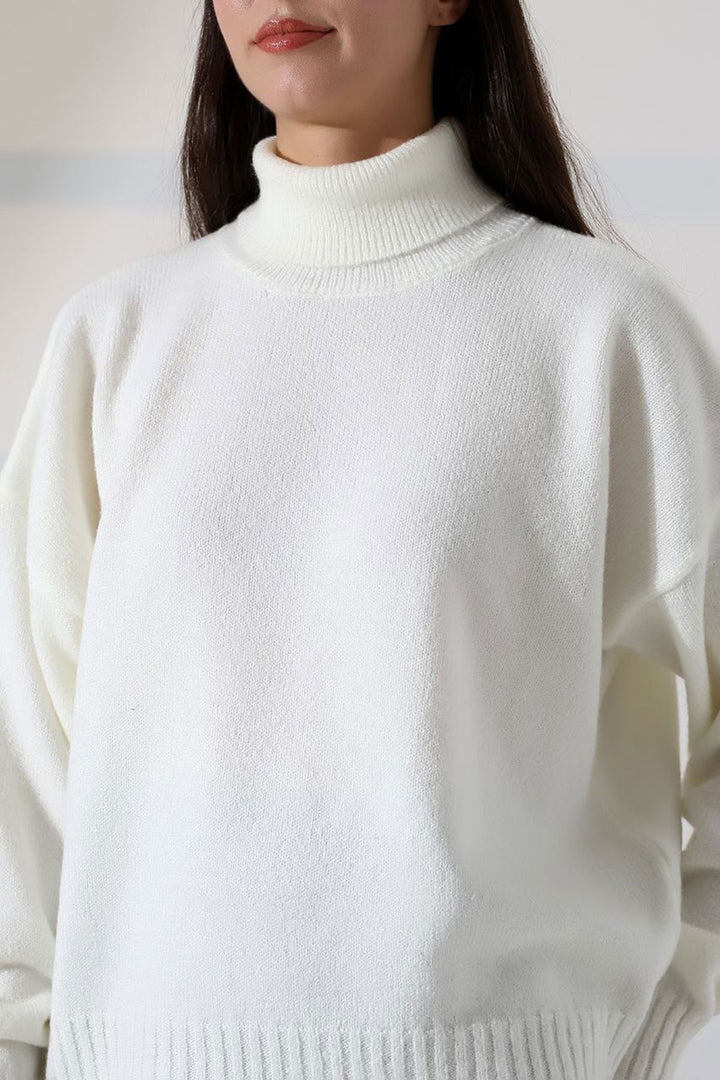 Ecru Turtleneck Soft Textured Knit Sweater BCES-252023 - Redlands
