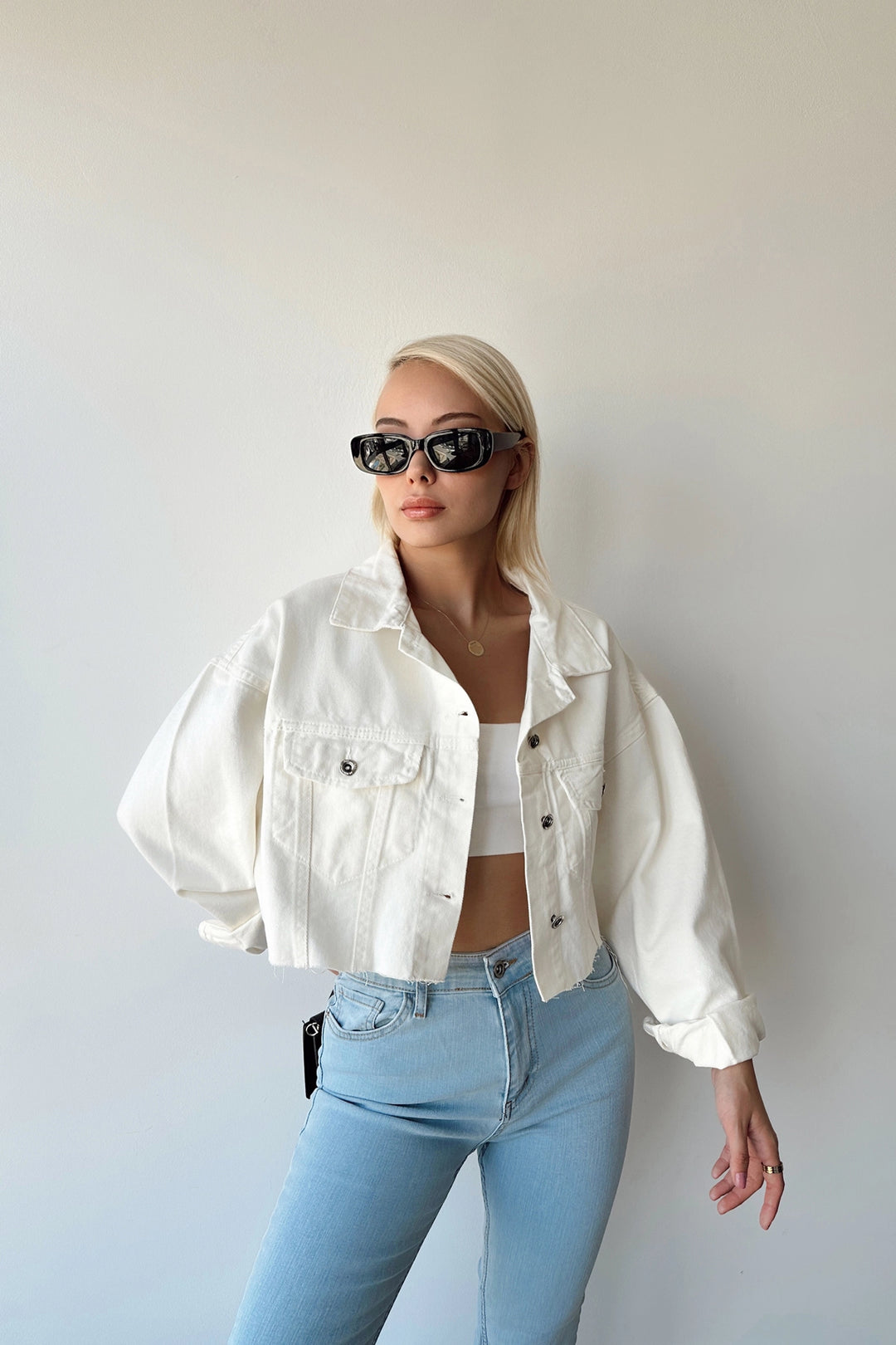 Ecru Double Pocket Laser Cut Washed Crop Denim Jacket BCDF-235408 - Gllogovc
