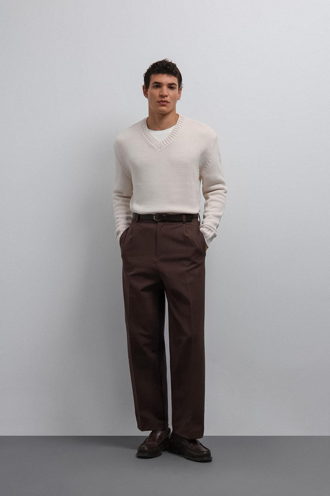 ANT Antioch Ecru Textured V-Neck Men's Sweater - Bari