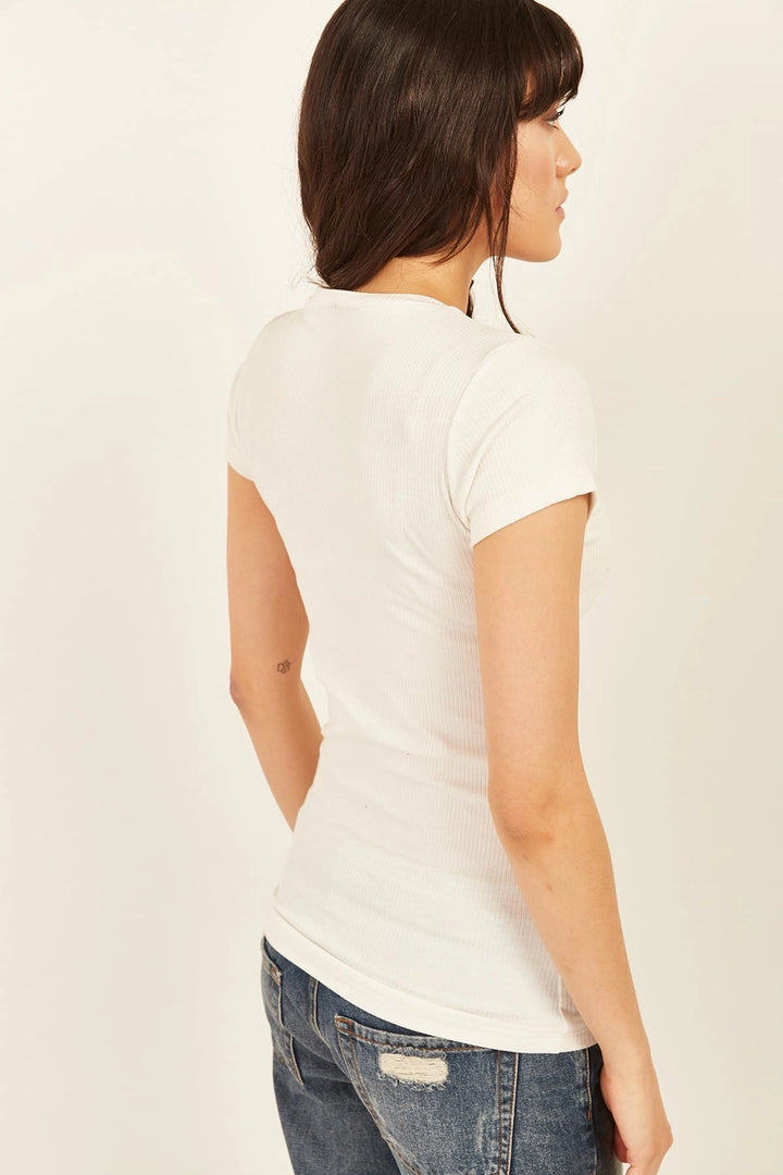 Ecru Zippered Basic Blouse BCBSK-25700-K4023 - Kallithéa