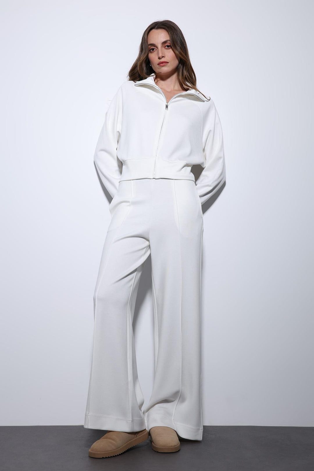 ANT Antioch Ecru Zippered Women's Tracksuit - Spring Valley