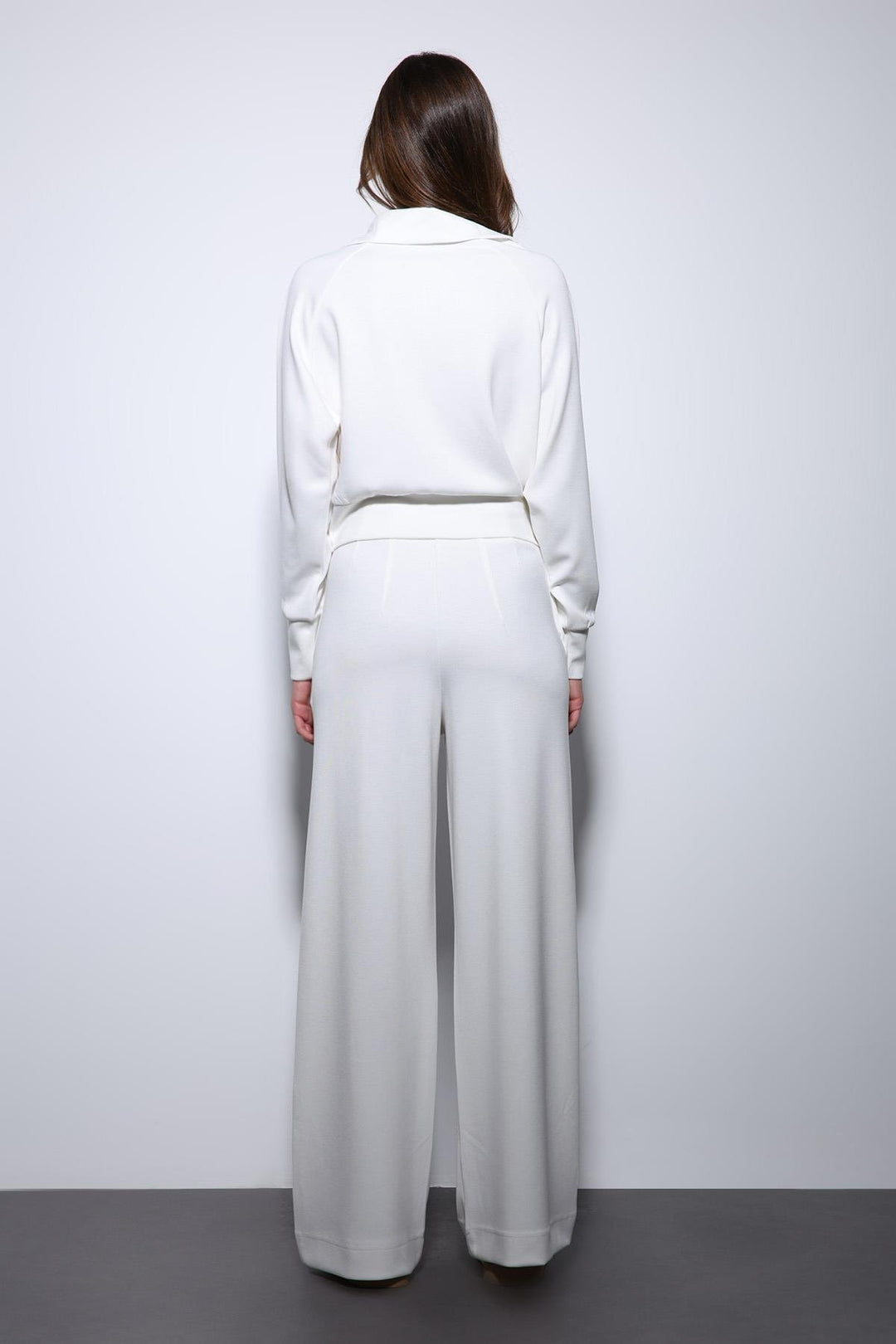 ANT Antioch Ecru Zippered Women's Tracksuit - Spring Valley