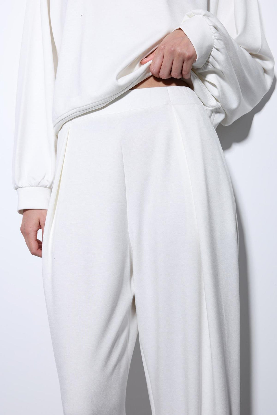 ANT Antioch Ecru Wide Leg Relaxed Women's Suit - Collierville