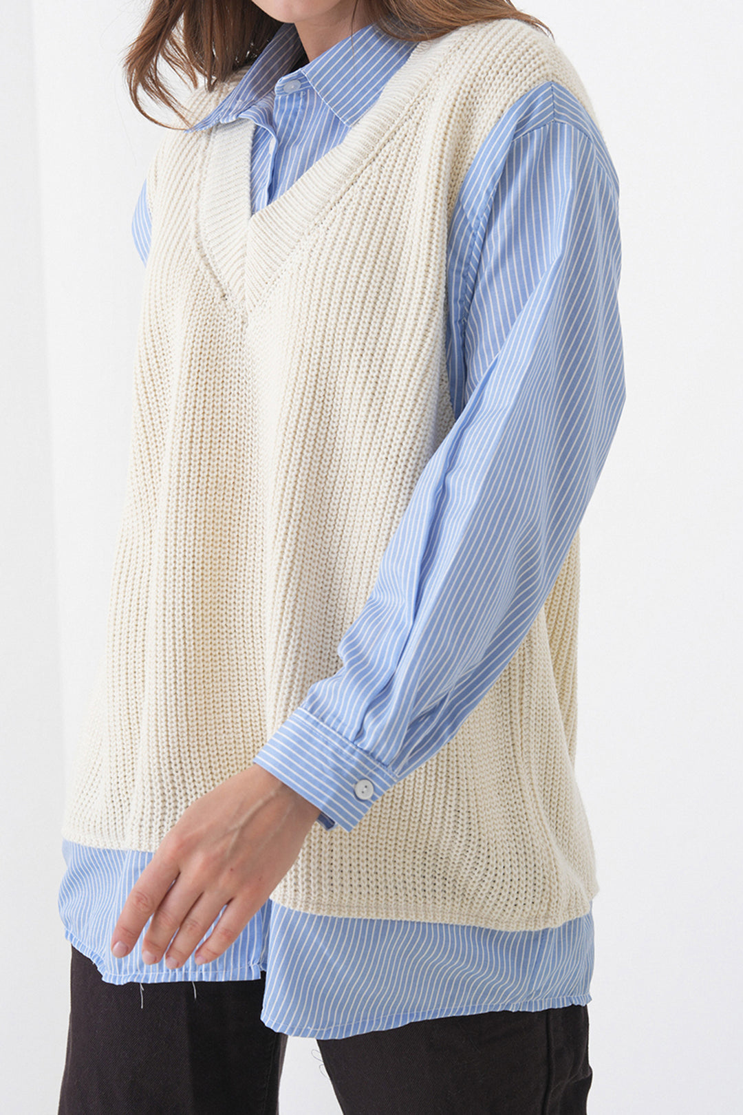 Ecru Shirt Detailed V-Neck Knit Sweater Blouse BCHPK-251251 - Newark
