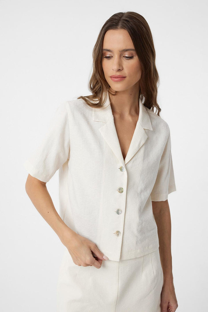 ANT Antioch Ecru Shirt Shorts Women's Set - The Hague