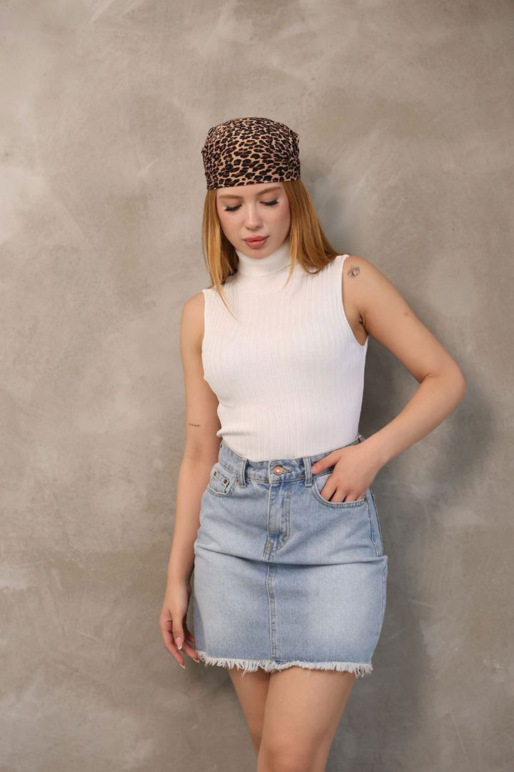 Ecru Sleeveless Turtleneck Knit Blouse BCES-252012 - Stains
