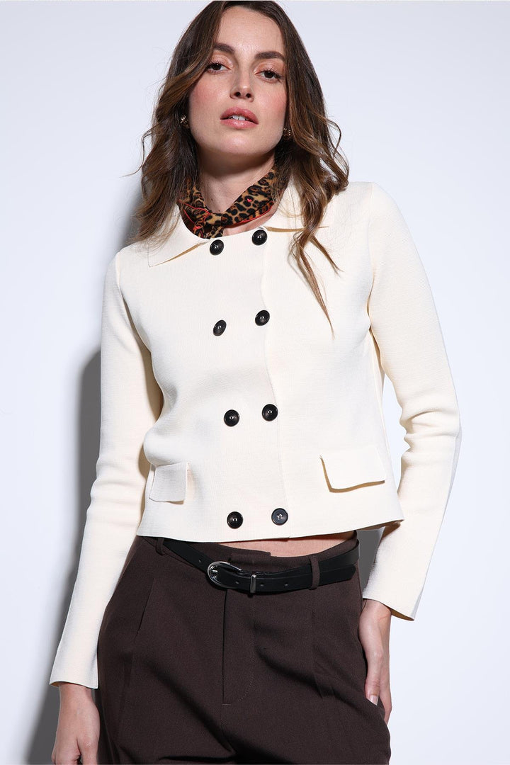 ANT Antioch Ecru Cross Closure Women's Cardigan Sweater - Véroia