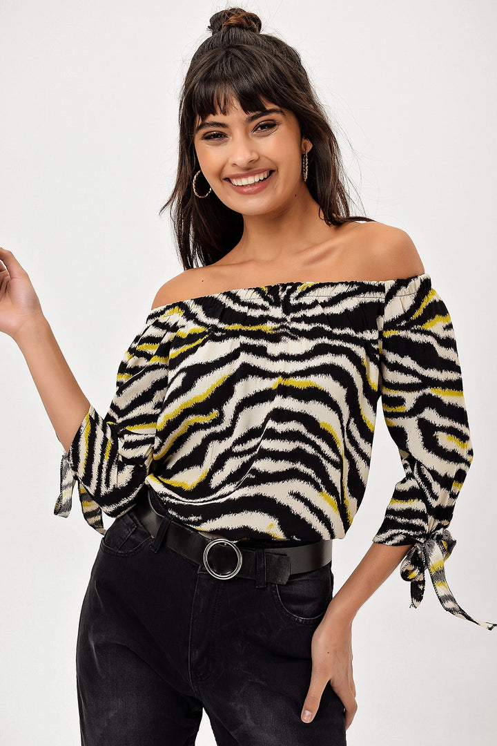 Ecru Open Shoulder Patterned Blouse BCBSK-25700-H5013 - Bellflower