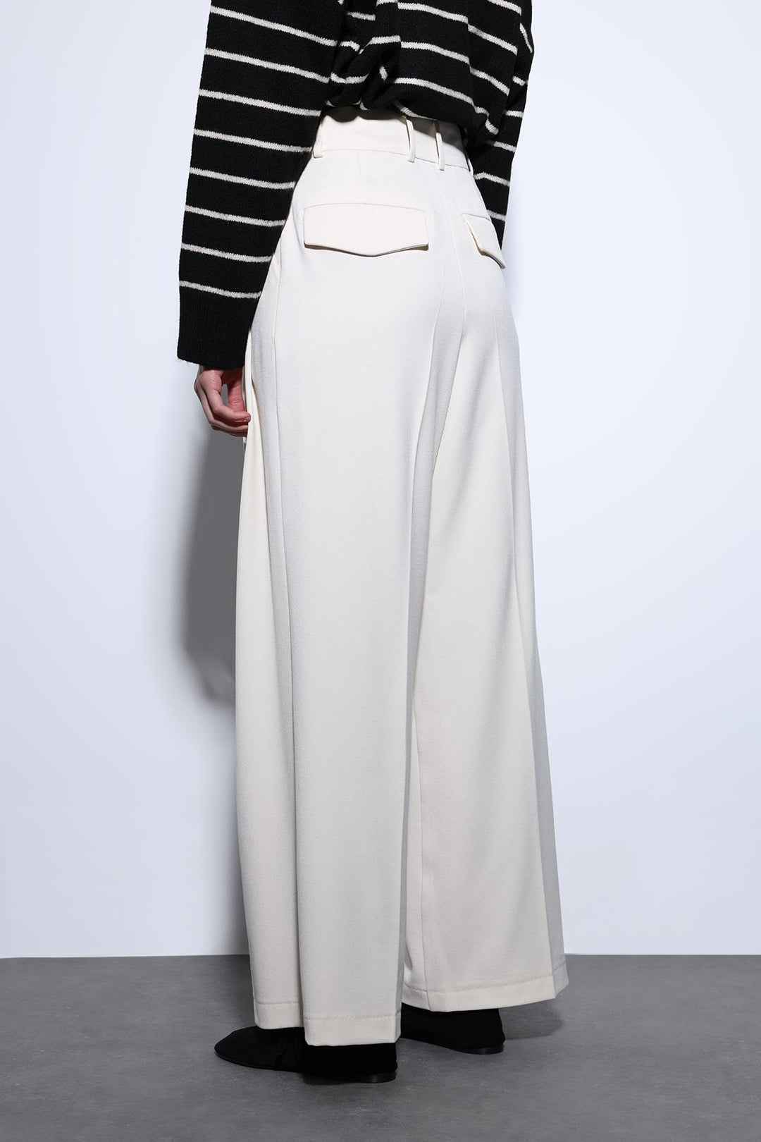 ANT Antioch Ecru Pleated Palazzo Women's Pants - Lower Merion