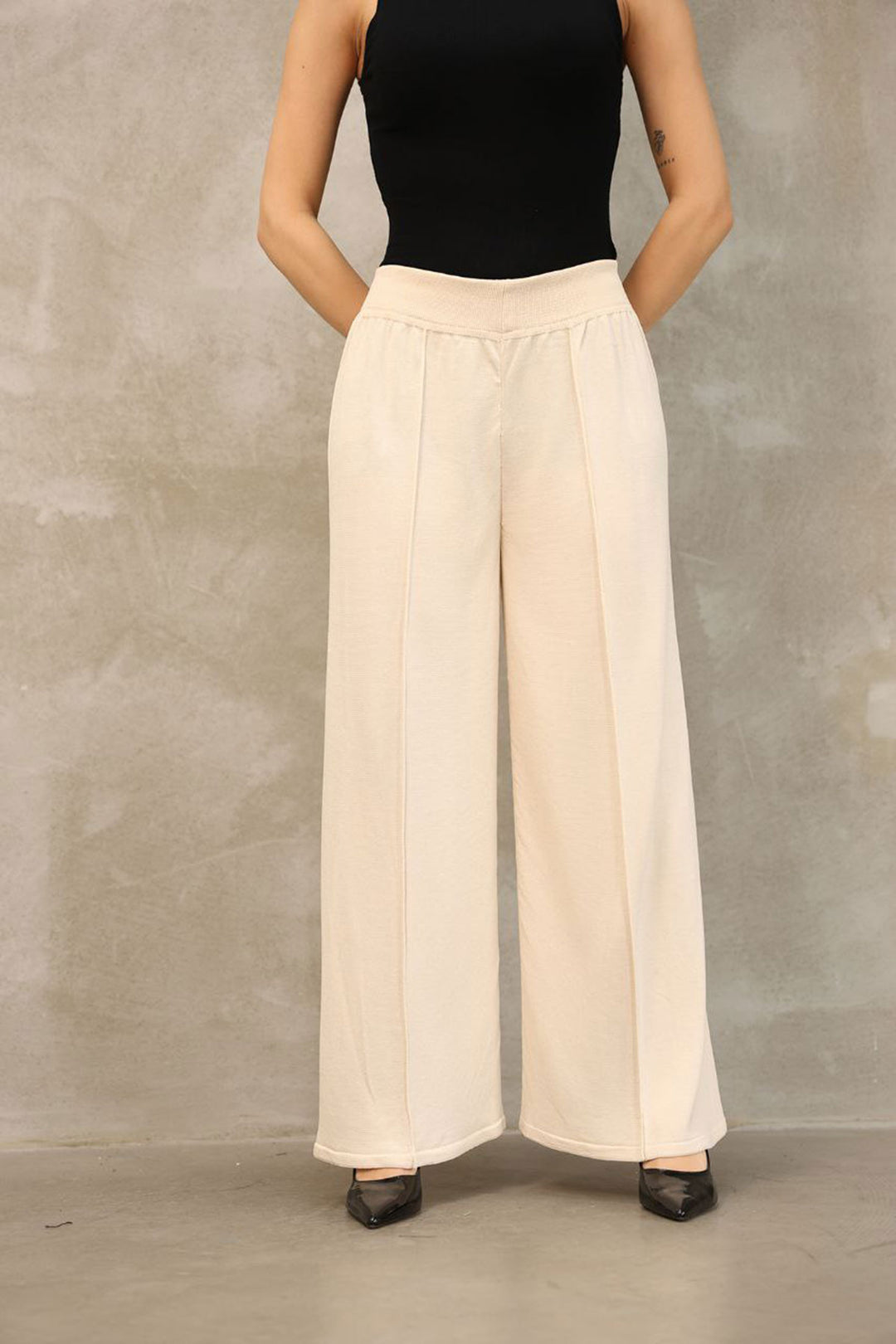 Ecru Pleated Knit Pants BCES-252035 - Apizaco