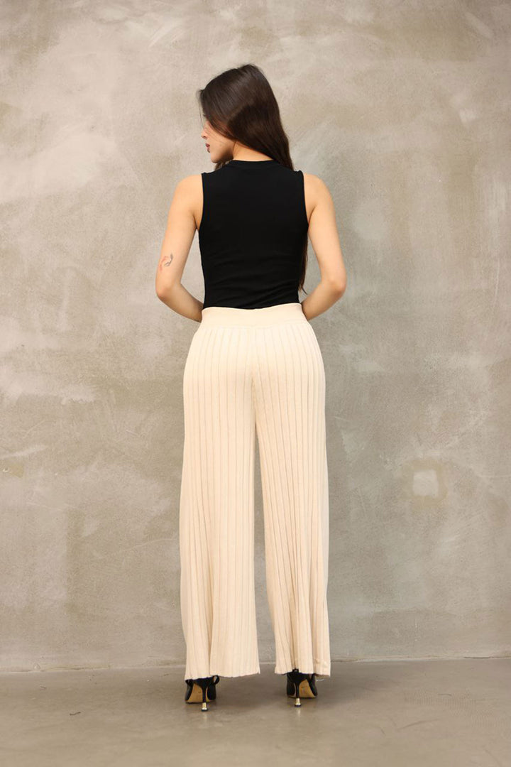 Ecru Pleated Knit Pants BCES-252035 - Apizaco
