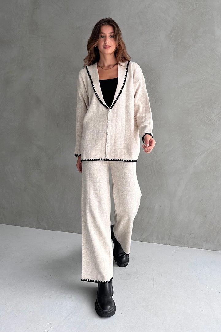 Ecru Shawl Collar Nervure Detailed 2-Piece Winter Knit Set BC24A500 - Balingen