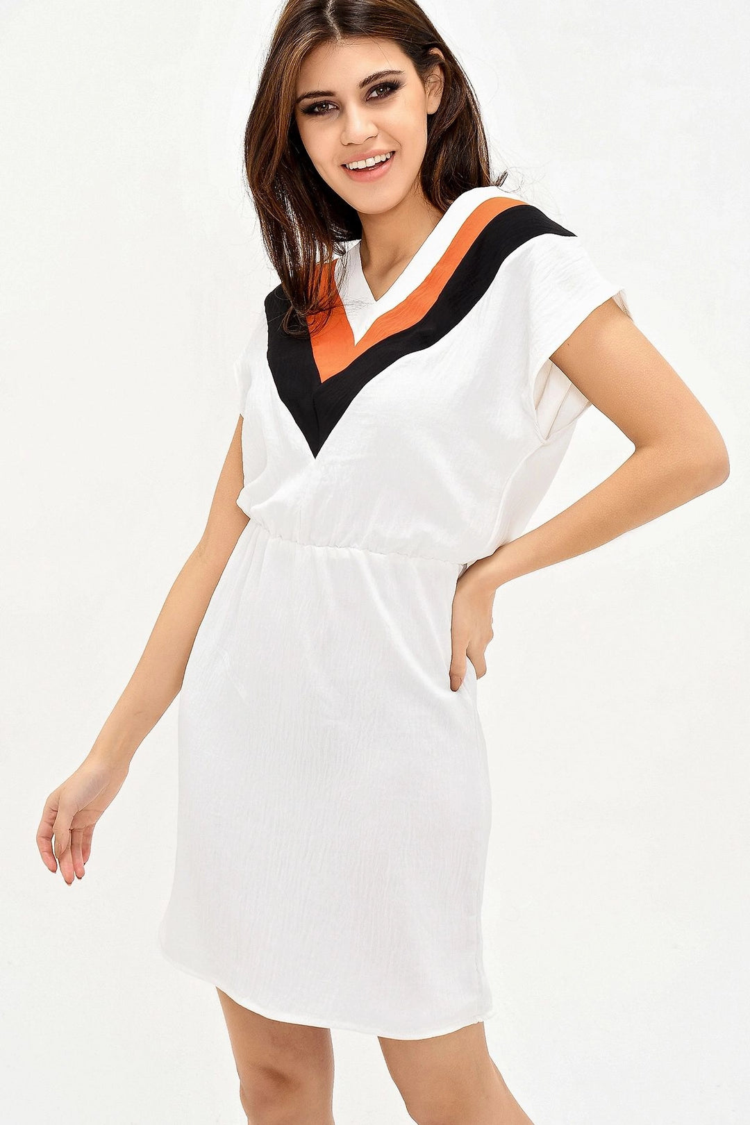 Ecru V-Neck Block Belted Dress BCBSK-25700-2855 - Komotiní