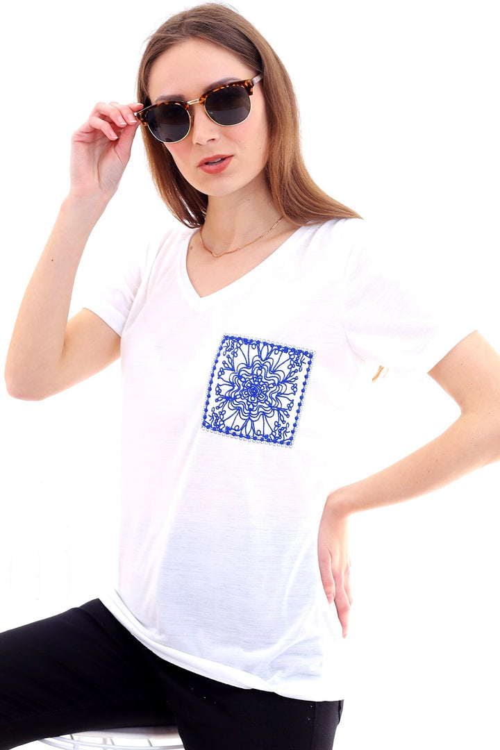 Ecru V-Neck Short Sleeve Pocket Embroidered T-Shirt CO-2520052934 - San Luis de la Paz