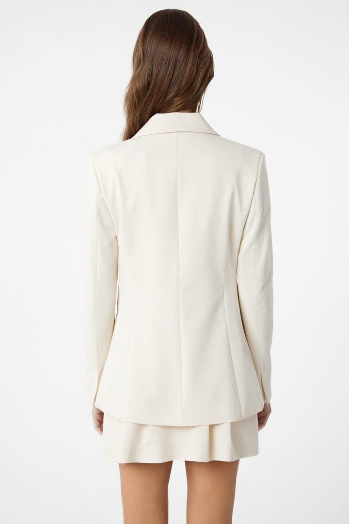 ANT Antioch Ecru Woman Blazer Jacket Sitting on the Body - Portsmouth