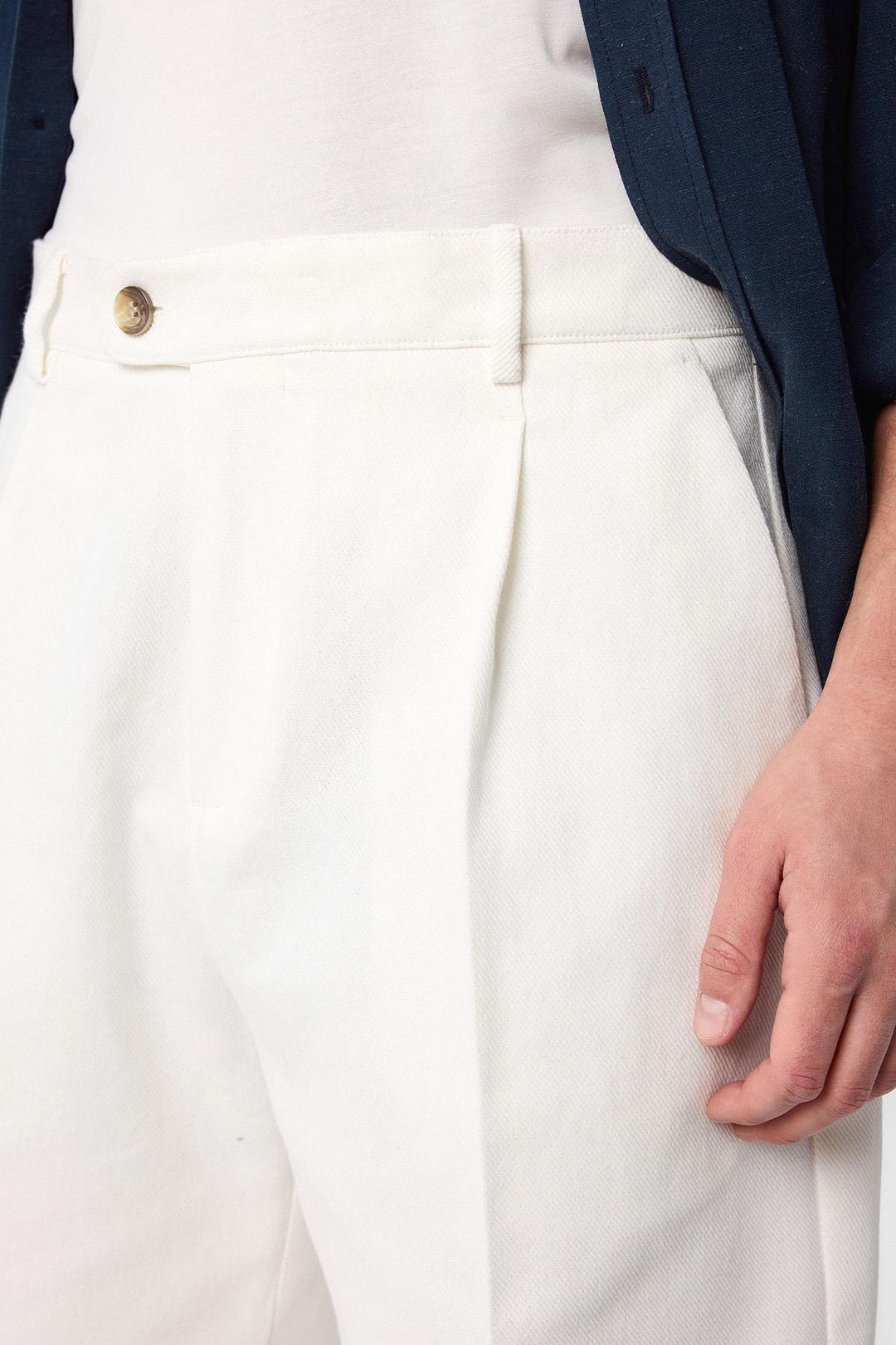 ANT Antioch Ecru High Waist Pleated Men's Shorts - Euskirchen