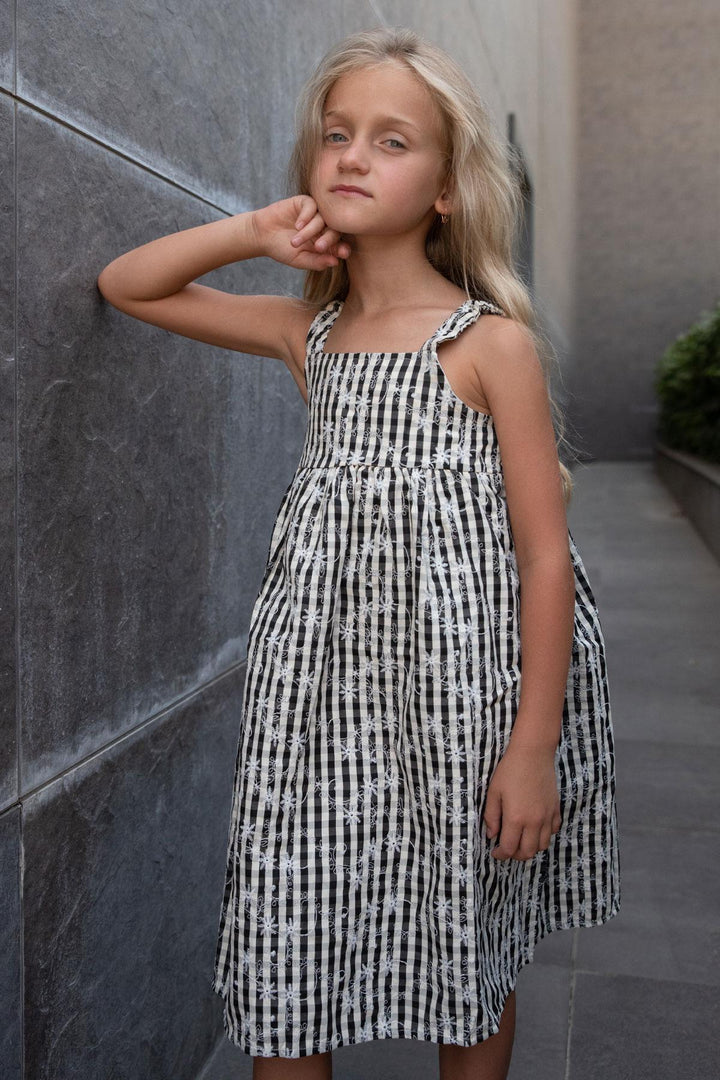 BRE Escabel Girl's Dress with Flower Embroidery Polka Dot Pattern 5-9 Years, Black - Timberwood Park