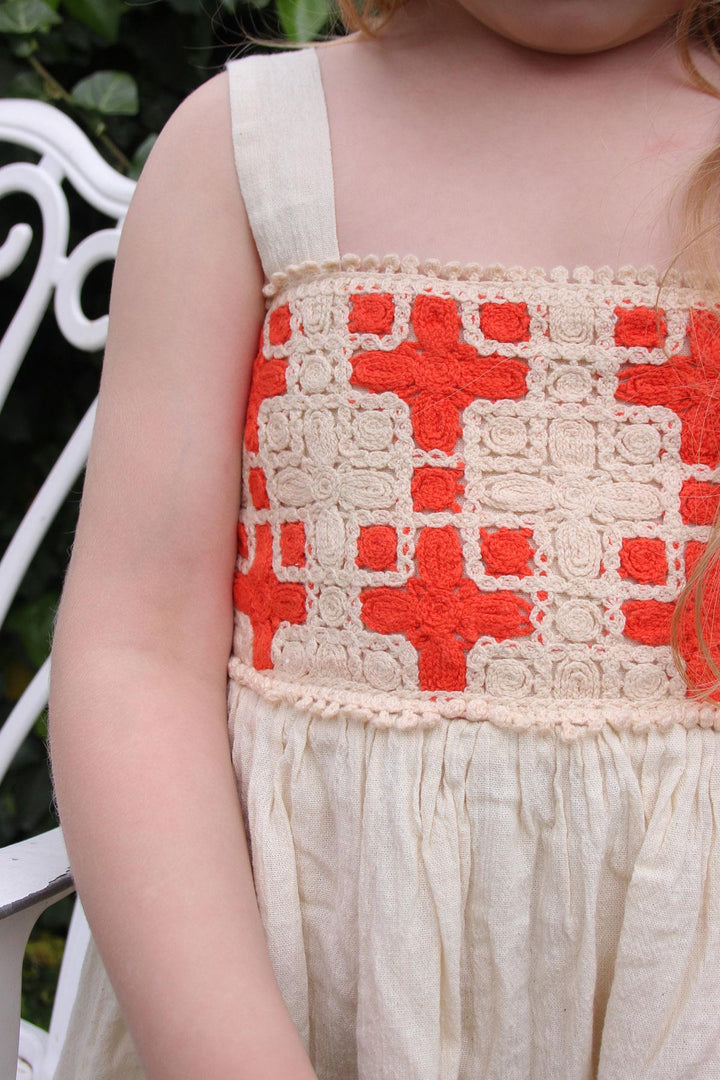 BRE Escabel Girl's Dress Knitted with Straps and Motifs, 5-9 Years, Cream - Hueyapan de Ocampo