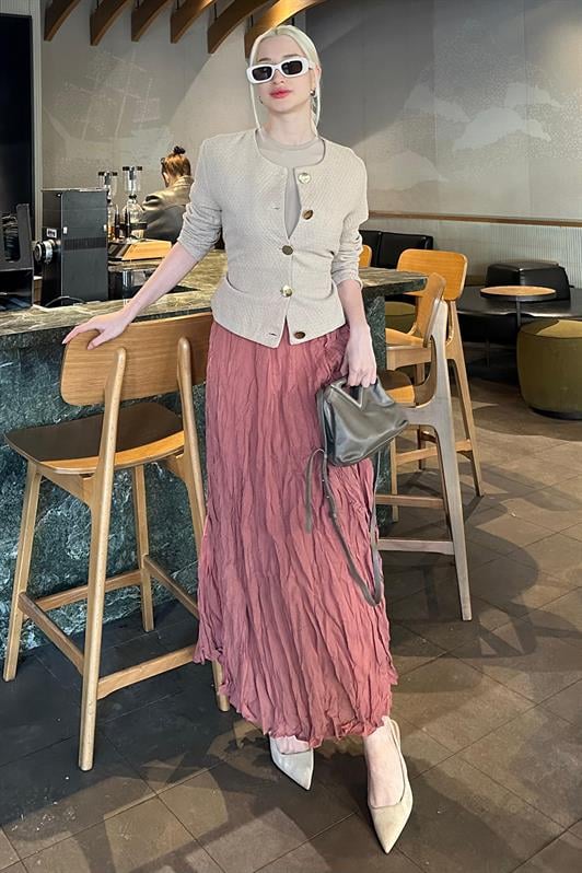 MDX Tile Wrinkled Pattern Midi Size Women's Skirt MG2266 - Jerez de la Frontera