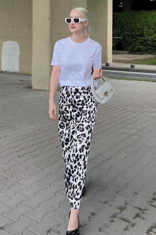 MDX White Leopard Patterned Satin Midi Skirt MG2079 - La Línea de la Concepción