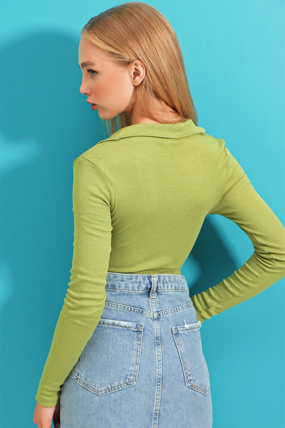 Fıstık Yeşili Polo Yaka Fitilli Yumuşak Dokulu Crop Bluz - Meridian