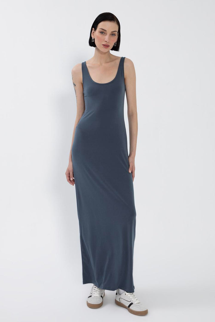 BSL Women Wide Collar Sleeveless Maxi Slim Fit Dress - Peterborough
