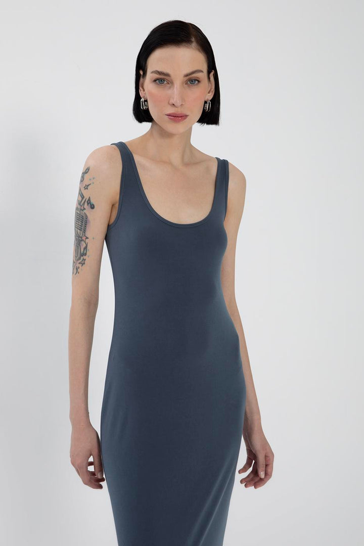 BSL Women Wide Collar Sleeveless Maxi Slim Fit Dress - Peterborough