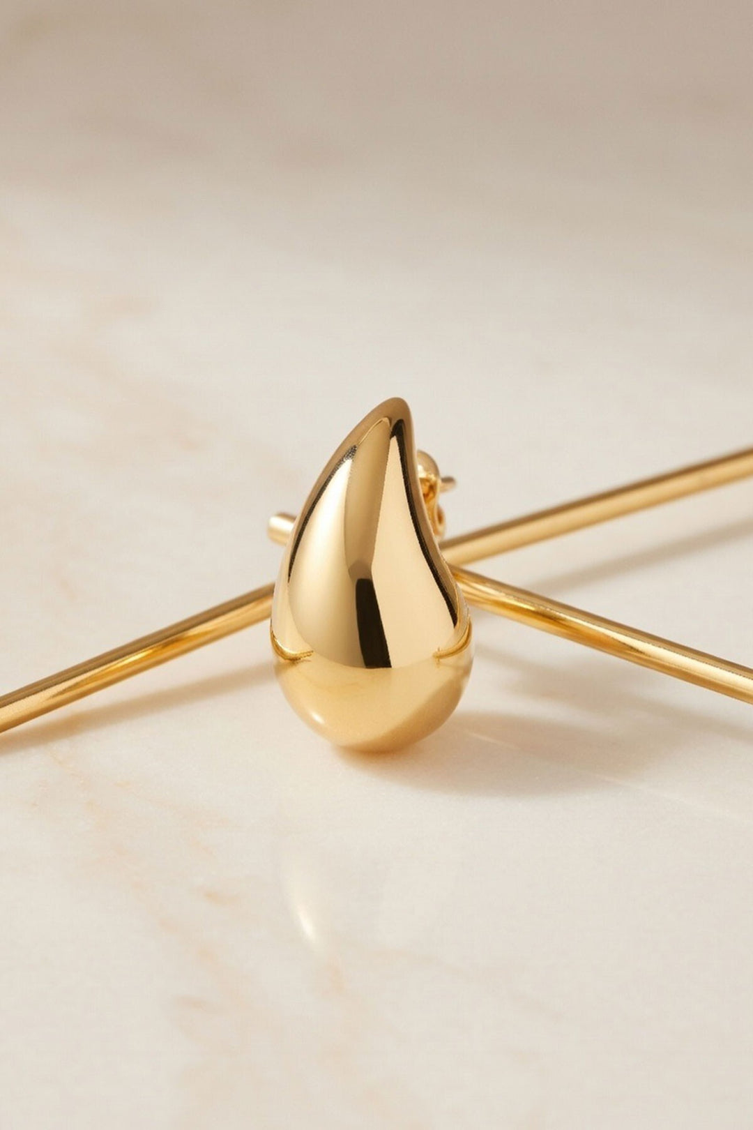 Gold Damla Model Küpe - Menifee