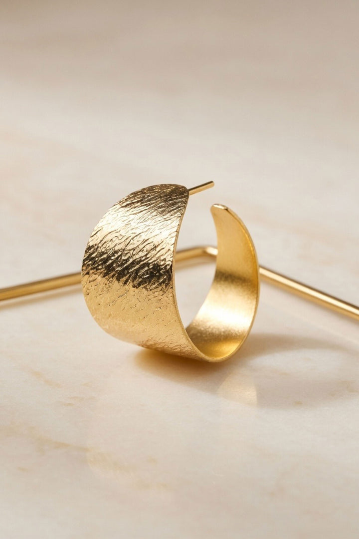 Gold Dövme Dokulu Geniş Küpe - Burjasot