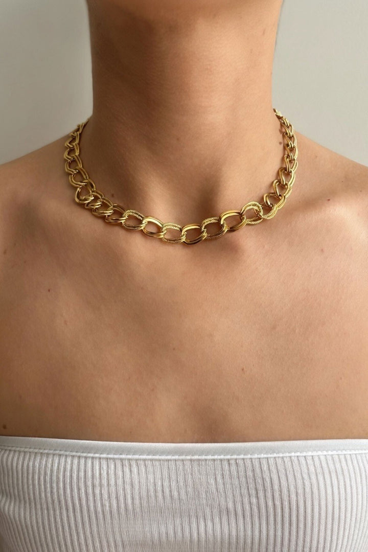 Gold Samanyolu Model Zincir Kolye - Stendal