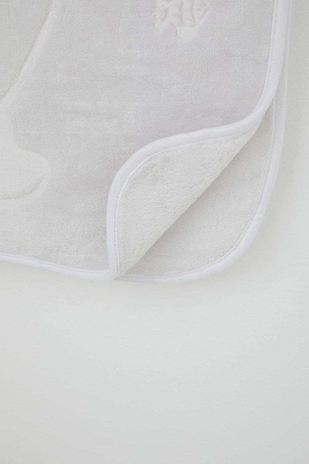 BRE Golden Golden Newborn Baby Blanket Embossed Embossed Dolphin Printed Standard, Light Grey - Calumet City