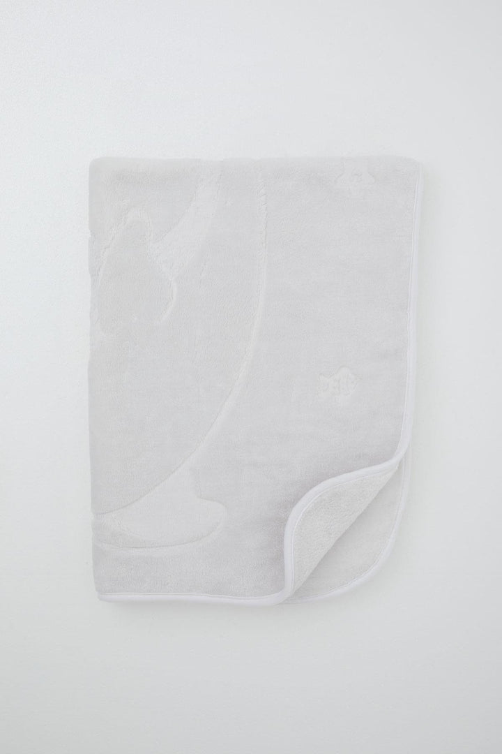BRE Golden Golden Newborn Baby Blanket Embossed Embossed Dolphin Printed Standard, Light Grey - Calumet City