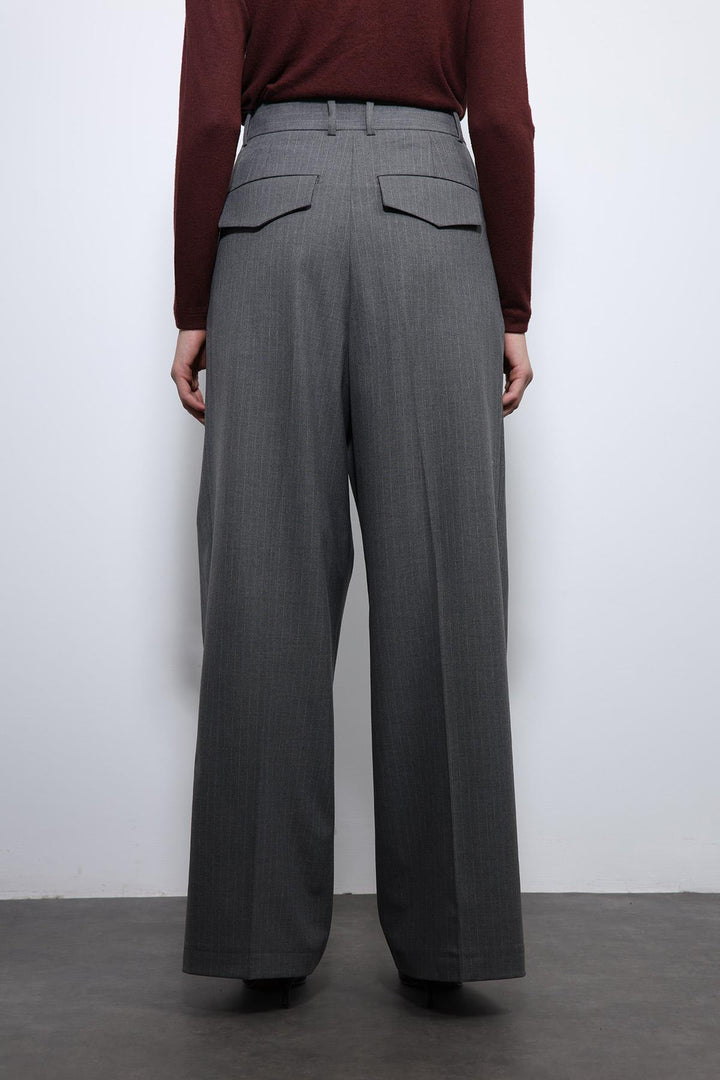 ANT Antioch Gri Çizgili Geniş Paça Pantolon - Freiburg im Breisgau