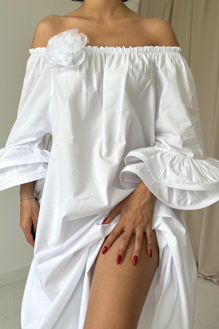 ELS Rose Accessorized Madonna Dress - White - Aranjuez