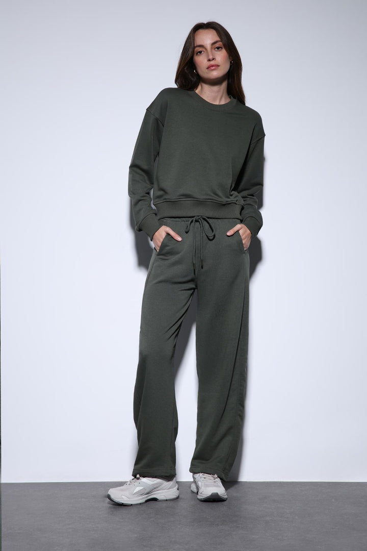 ANT Antioch Haki Basic Women's Sweatshirt - Lamía