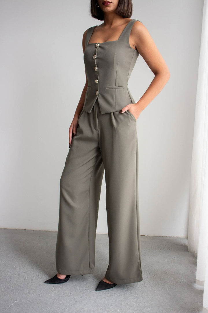 Haki Brit Detaylı Kare Yaka Crep Bluz Ve Pantolon Alt Üst Takım BCHN-2626844 - Rock Island