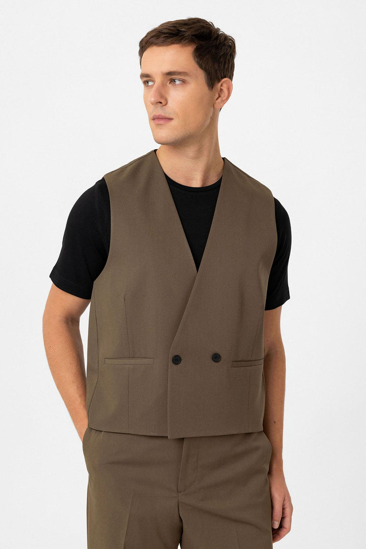 ANT Antioch Haki Men's Technical Relax Fit Vest - Lake Havasu City