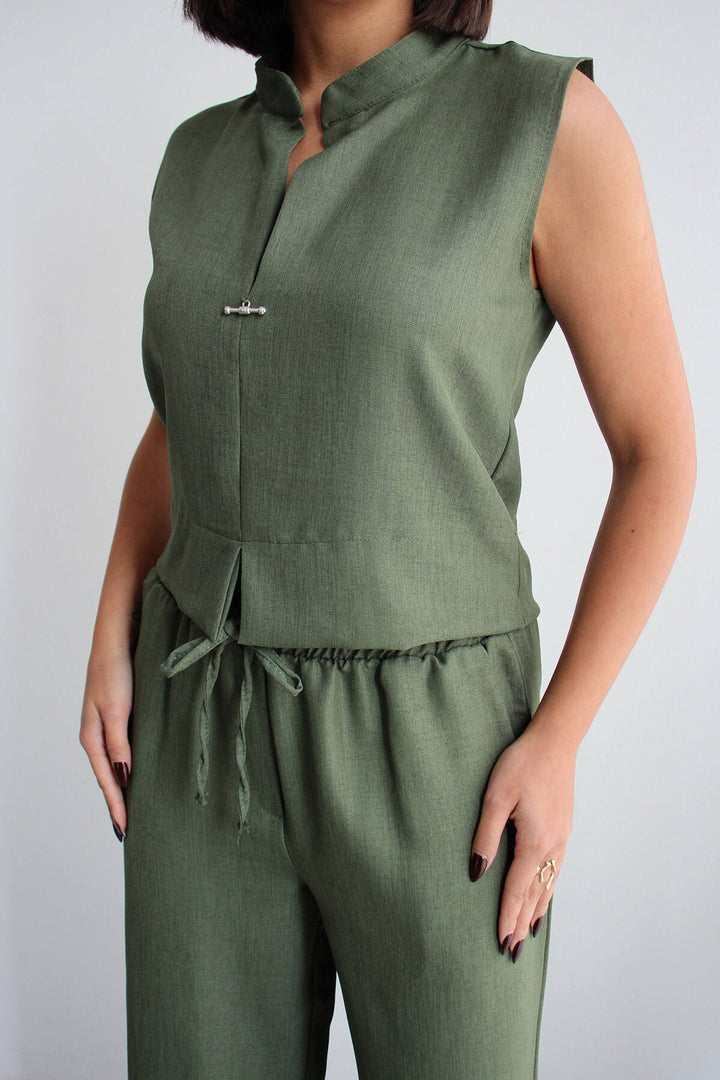 Haki Hakim Yaka Bluz Ve Beli Lastikli Dokuma Pantolon Alt Üst Takım BCHN-2626821 - Falkirk