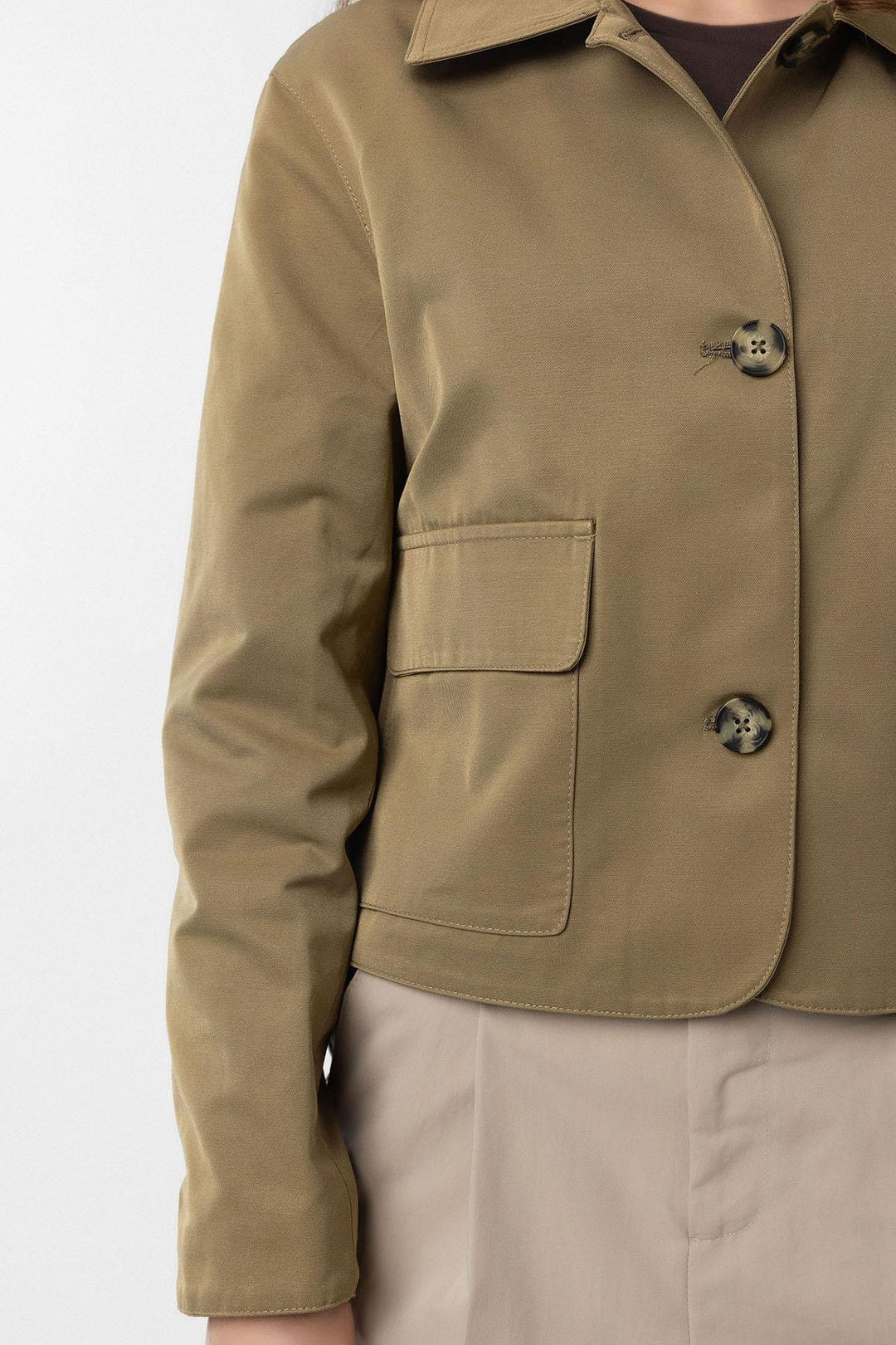 ANT Antioch Haki Woman Seasonal Thin Short Jacket - Manhattan Beach