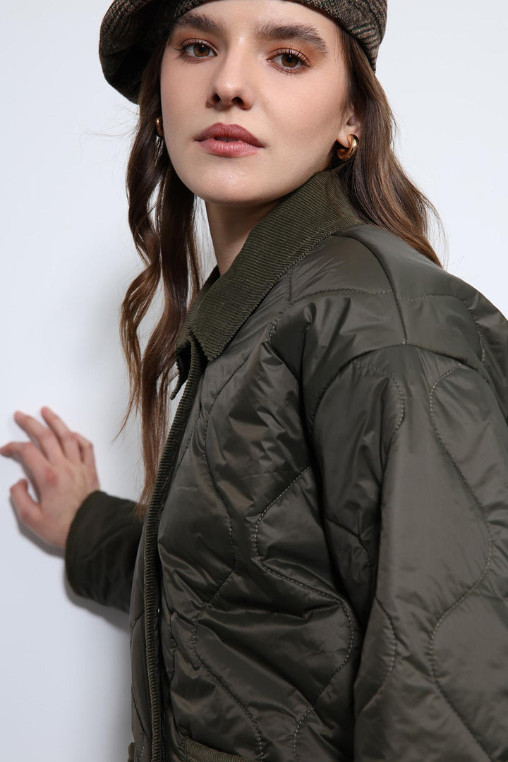 ANT Antioch Haki Kontrast Yaka Desenli Mont - Slavuta