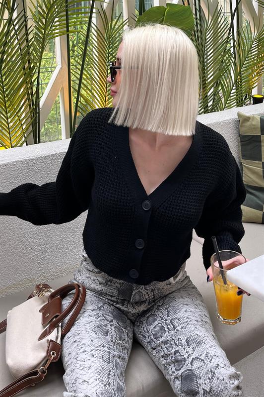 MDX Black Long Sleeve Buttoned Crop Cardigan MG2198 - Middelburg