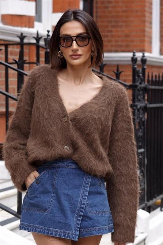 MDX Kahverengi Sakallı Düğmeli Kadın Hırka MG2570 - Bergisch Gladbach