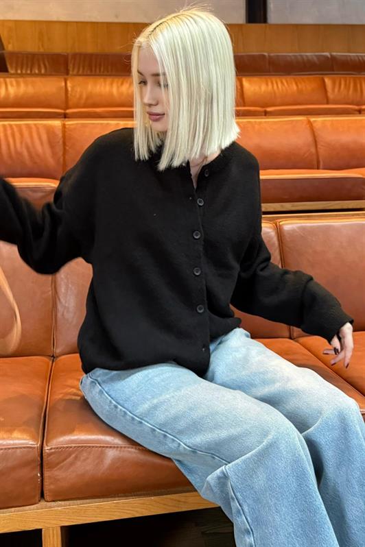 MDX Siyah Rahat Kalıp Düğmeli Triko Kadın Hırka MG2552 - Fort McMurray