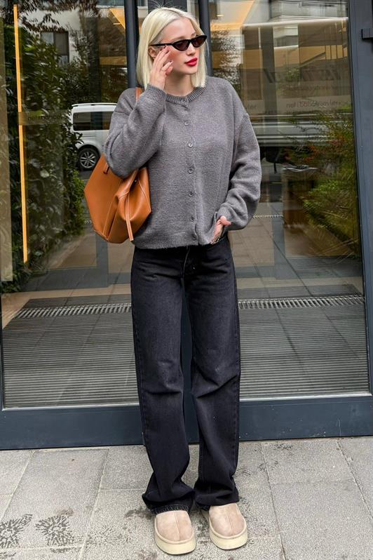 MDX Antrasit Rahat Kalıp Düğmeli Triko Kadın Hırka MG2552 - Ciudad Río Bravo