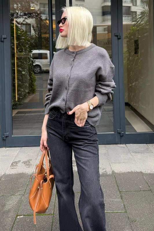 MDX Antrasit Rahat Kalıp Düğmeli Triko Kadın Hırka MG2552 - Ciudad Río Bravo