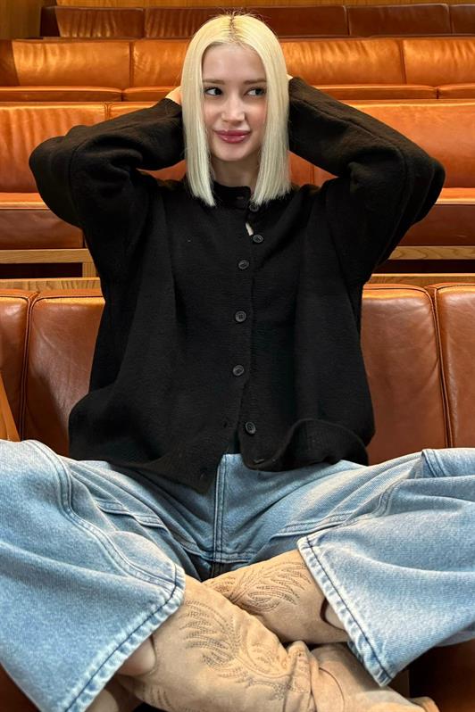 MDX Siyah Rahat Kalıp Düğmeli Triko Kadın Hırka MG2552 - Fort McMurray